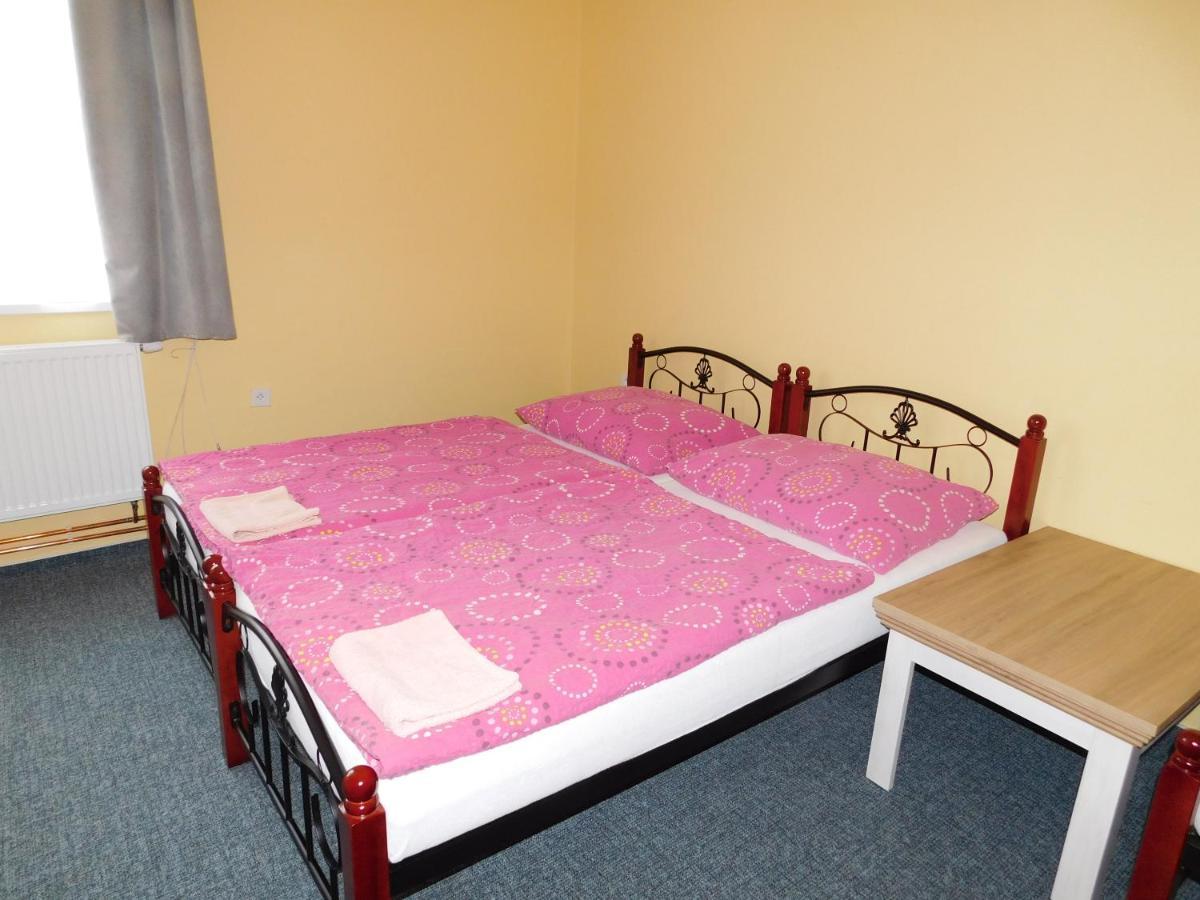 Pension U Mojmíra Rokytnice nad Jizerou Bagian luar foto